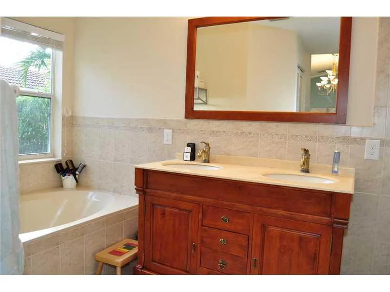 Photo of 613 Stanton Lane