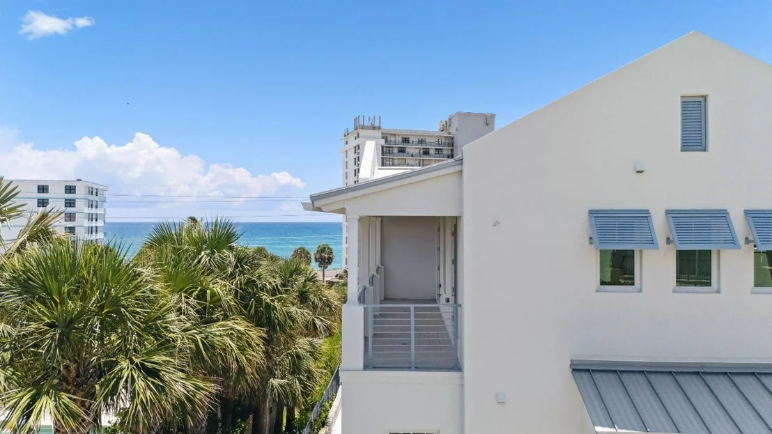 Photo of Unit 1 at 461 Venus Drive