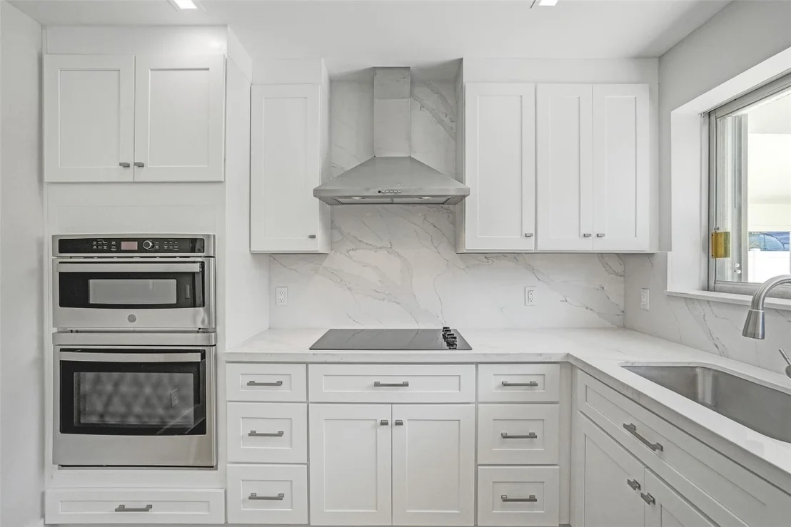 Photo of 2111 NE 35th Street