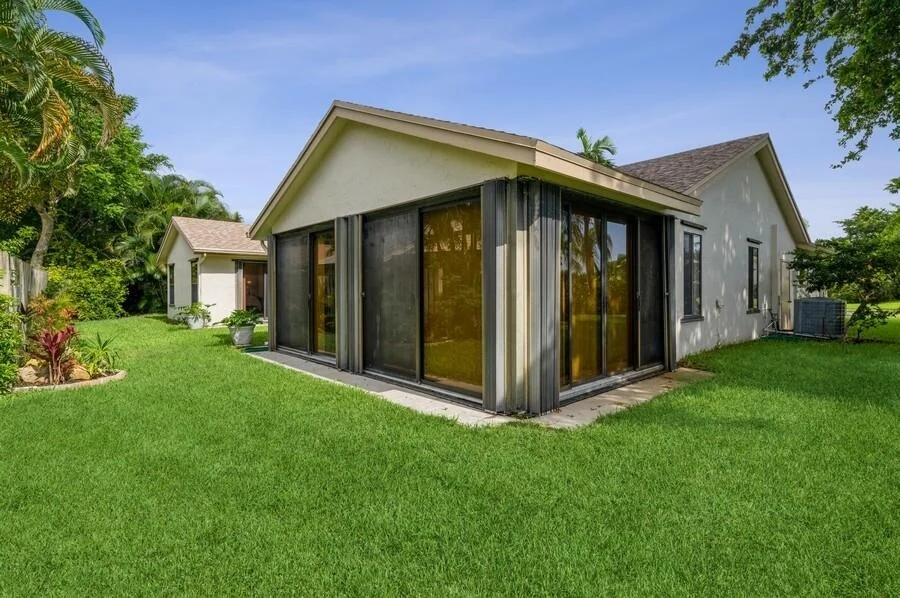 Photo of 2490 Riviera Drive
