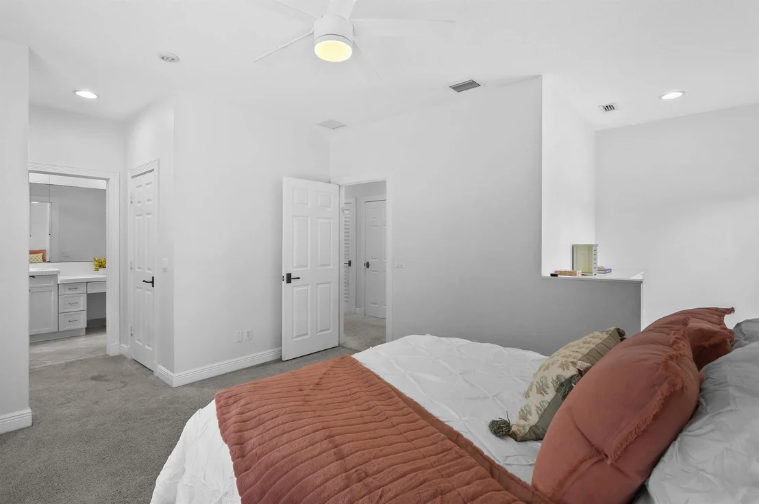 Photo of 400 Mangrove Point