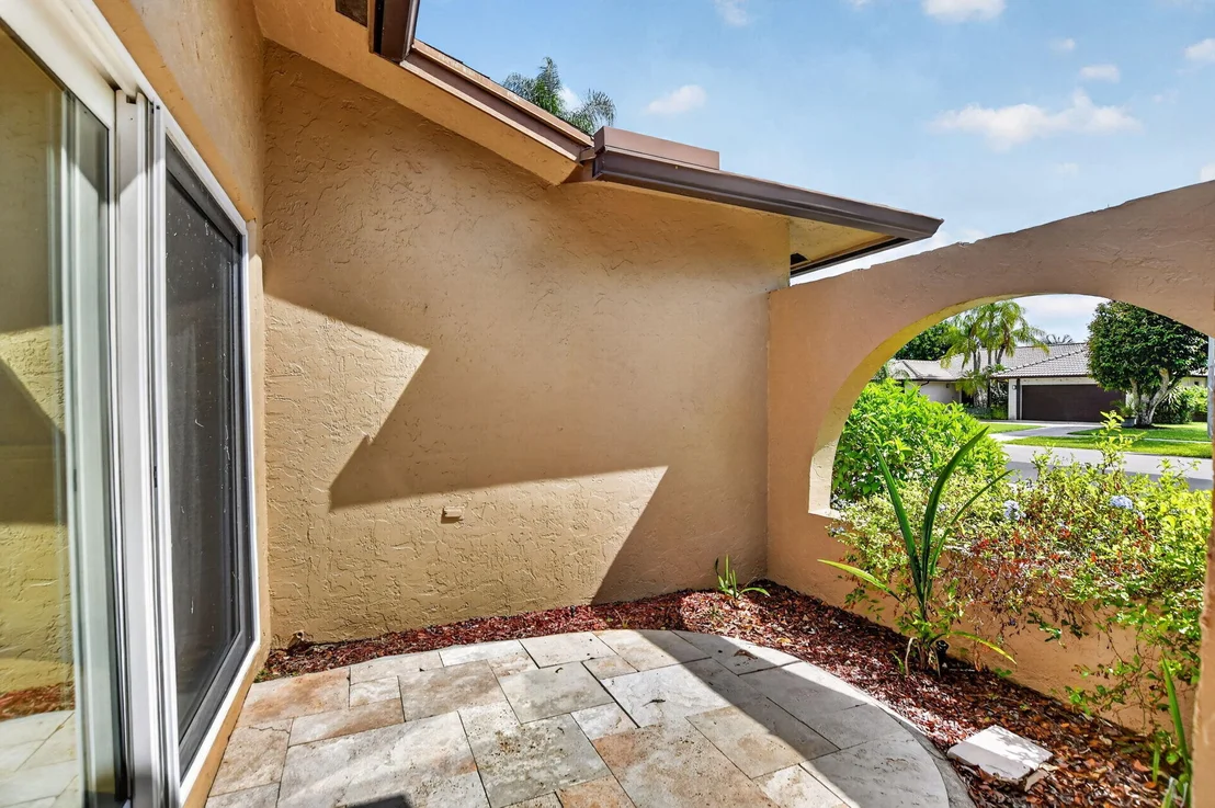 Photo of 20876 Sugarloaf Lane