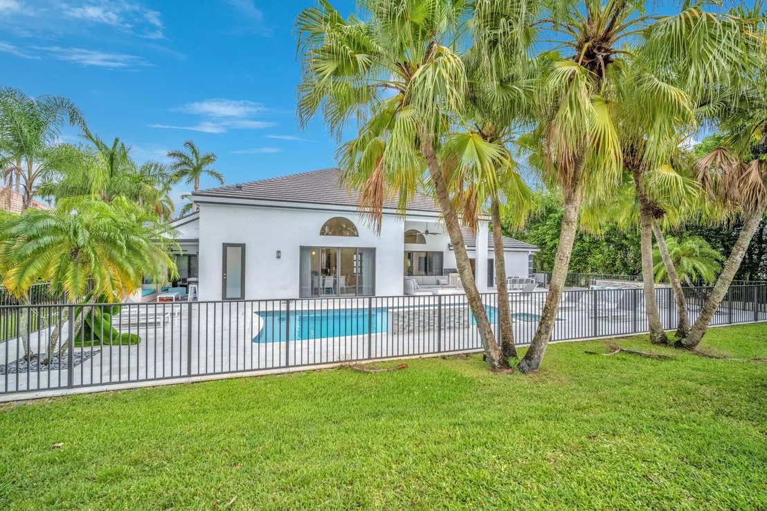 Photo of 17288 NORTHWAY Circle