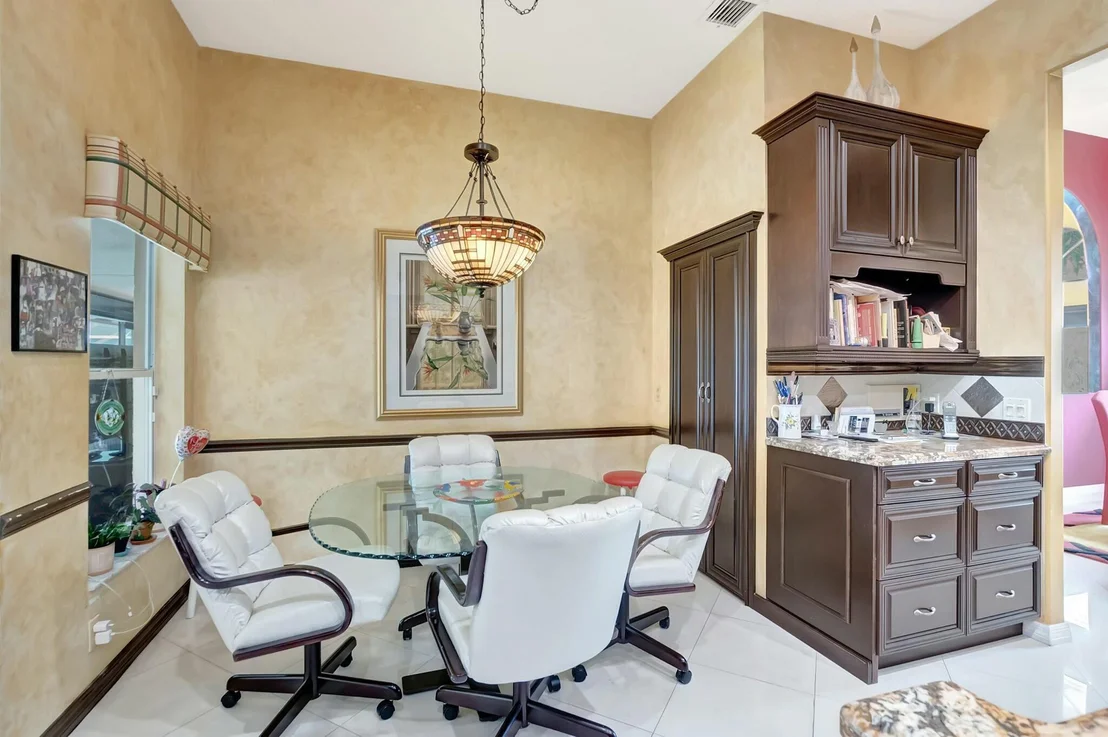 Photo of 10423 Canoe Brook Circle