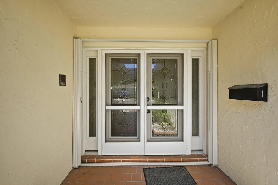 Photo of 321 Del Rio Boulevard