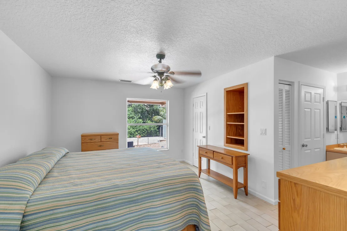 Photo of 1045 Coral Drive
