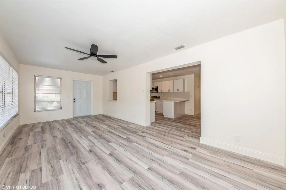 Photo of 1049 Coral Drive