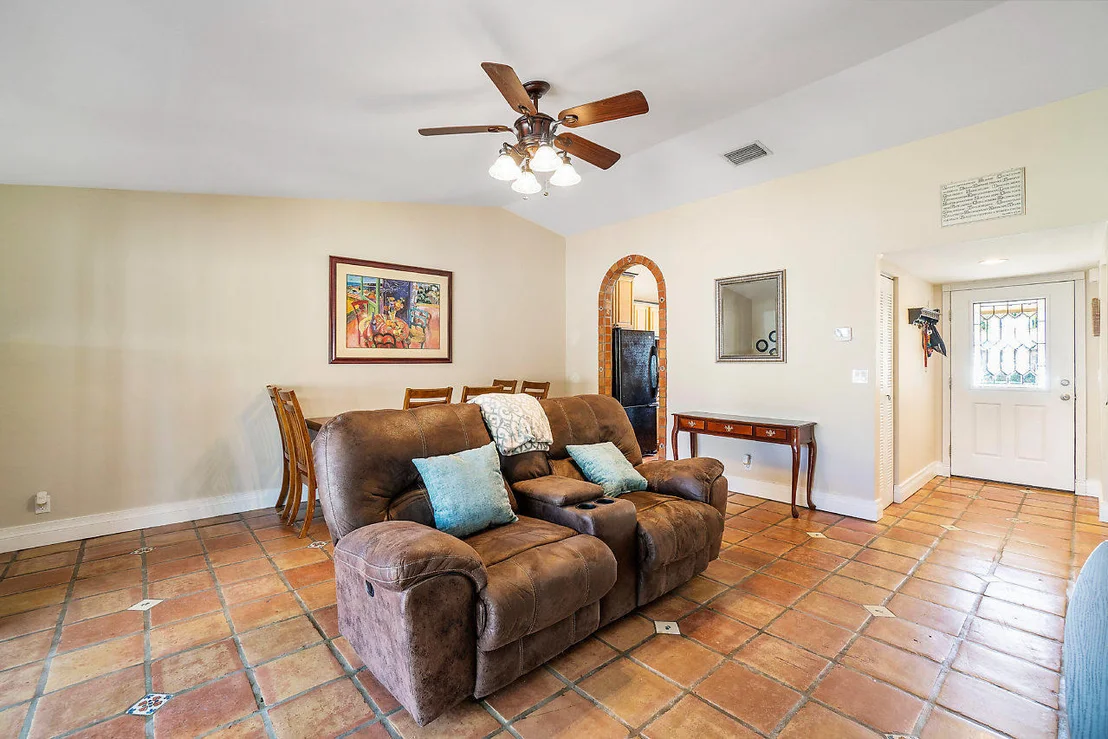 Photo of 15 Knightsbridge Lane