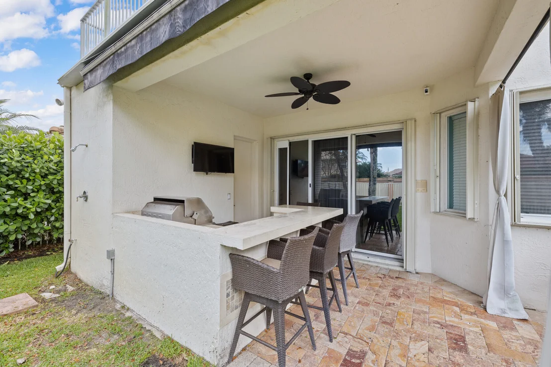 Photo of 4390 Mariners Cove Drive