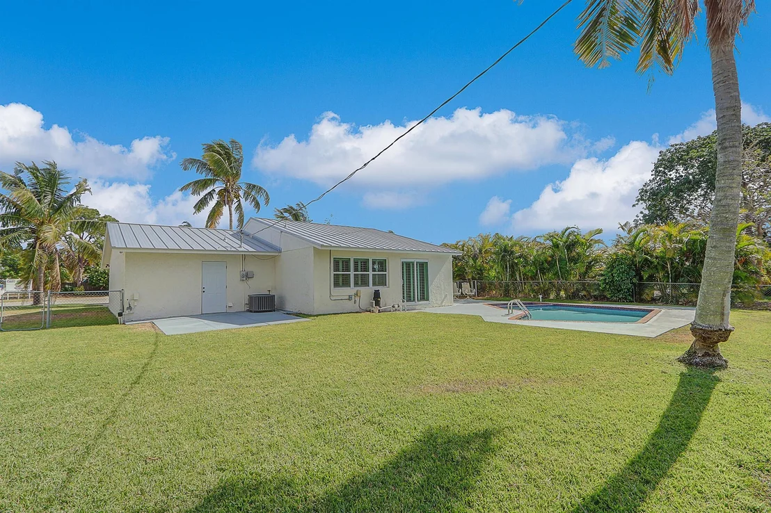 Photo of 1054 NW 12th Terrace