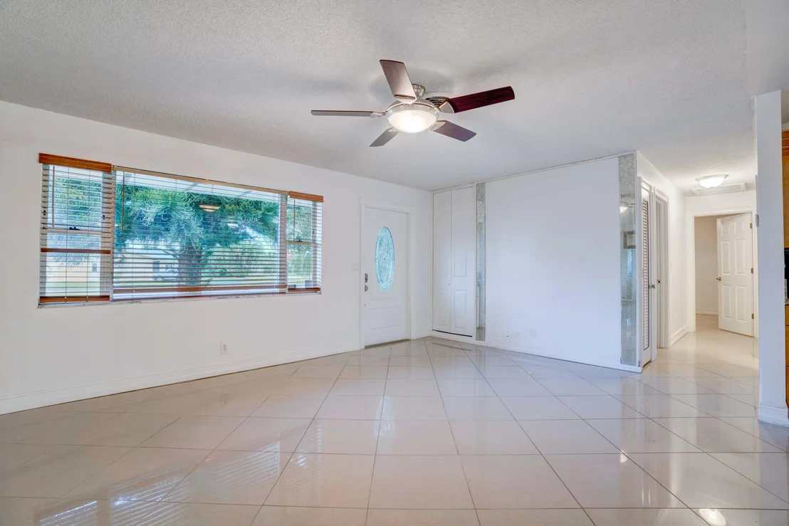 Photo of 700 Juniper Drive