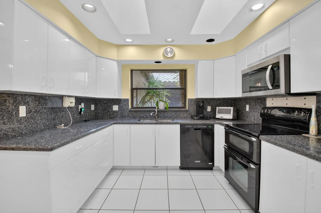 Photo of 19380 Cedar Glen Drive