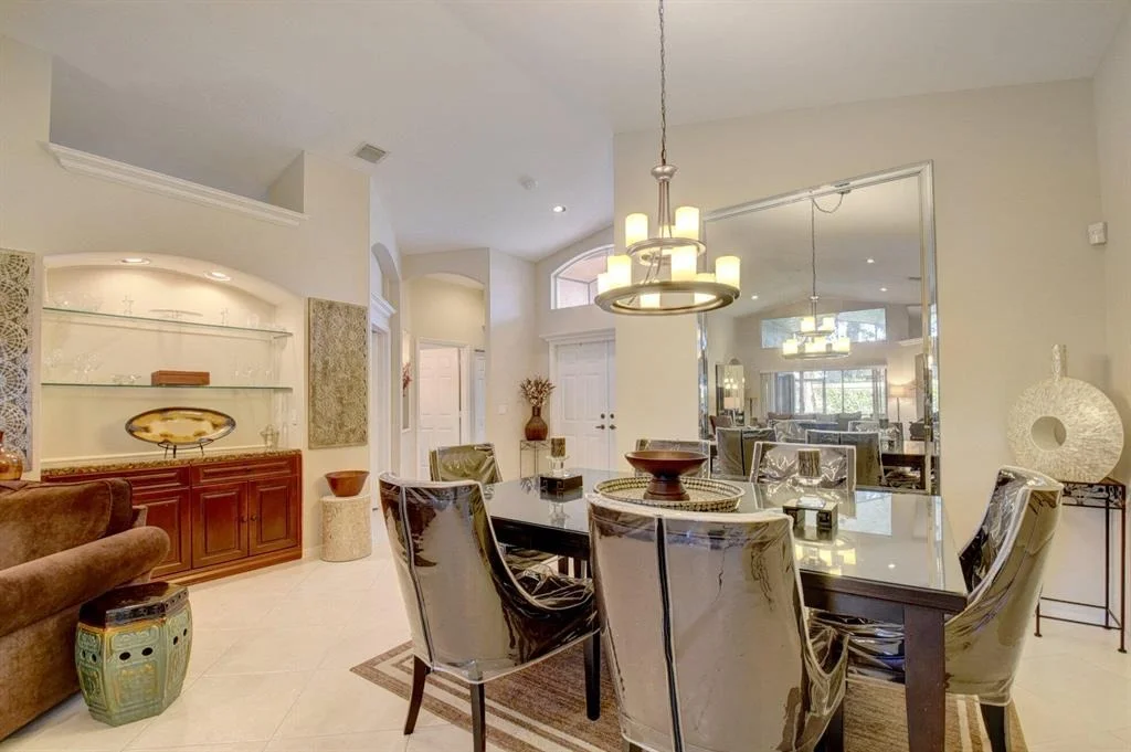 Photo of 6749 Viale Elizabeth