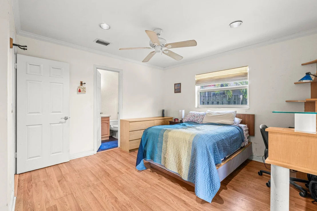 Photo of 7731 4th Terrace