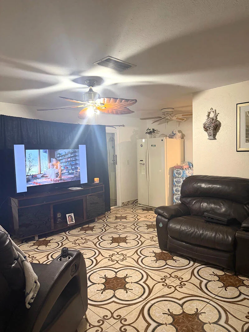Photo of 901 SHELDON Avenue