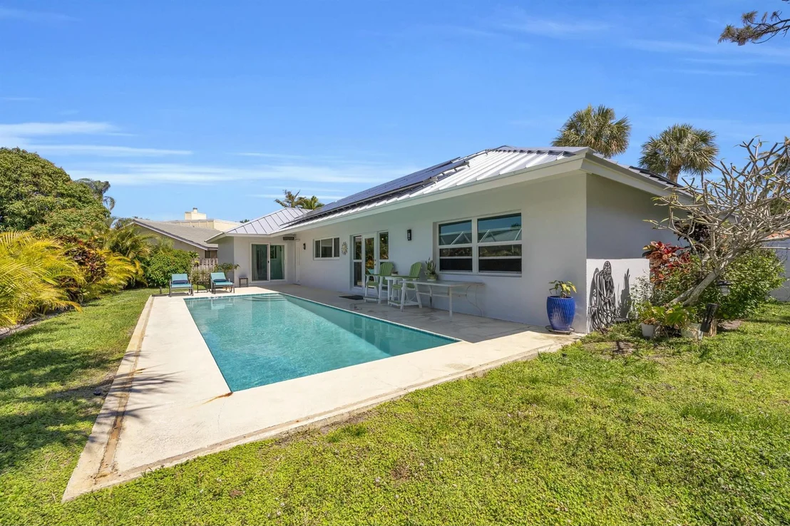 Photo of 11 Hemlock Lane
