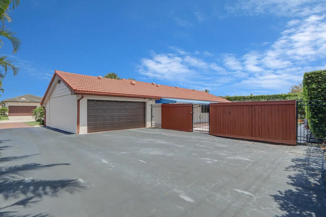 Photo of 1111 Bimini Lane