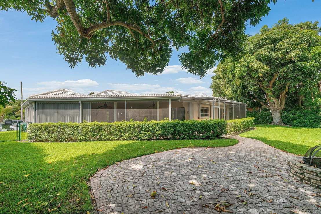 Photo of 781 Apple Tree Lane