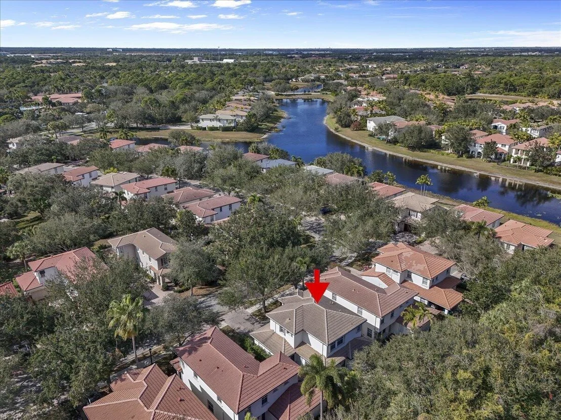 Photo of 627 Castle Drive