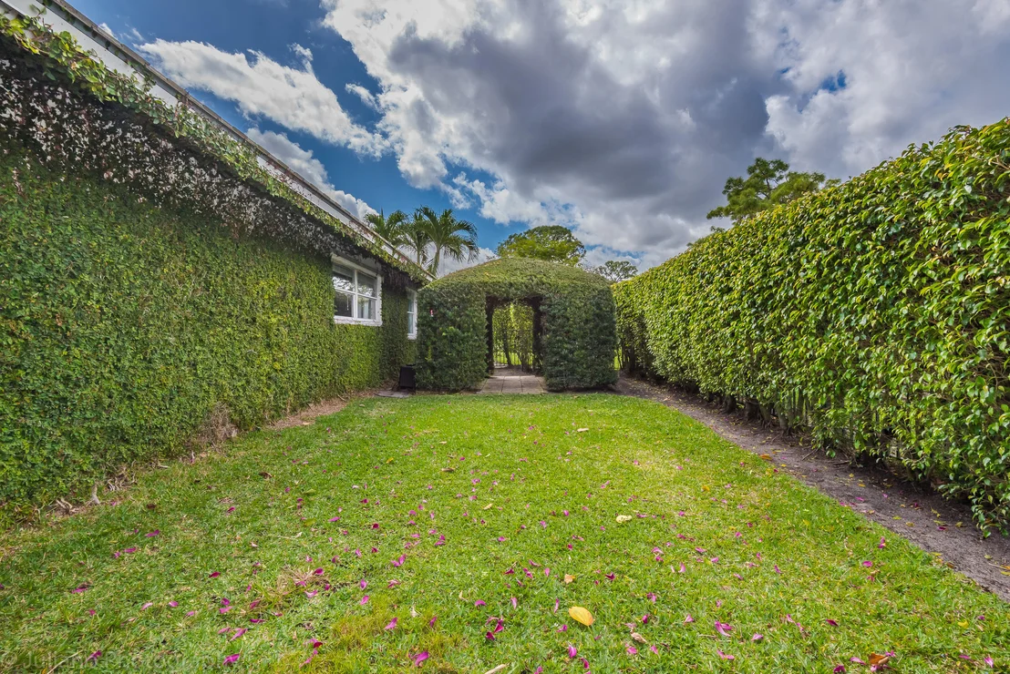 Photo of 6813 Giralda Circle