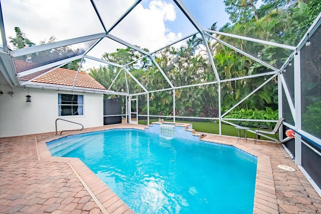 Photo of 5549 Descartes Circle
