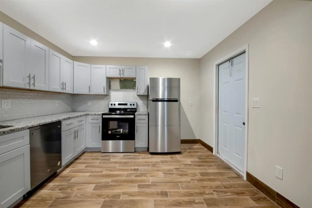 Photo of 3699 Coconut Road