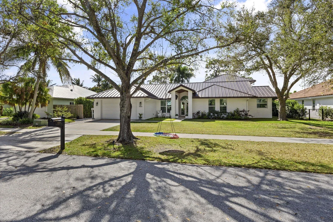 Photo of 9806 SE Landing Place