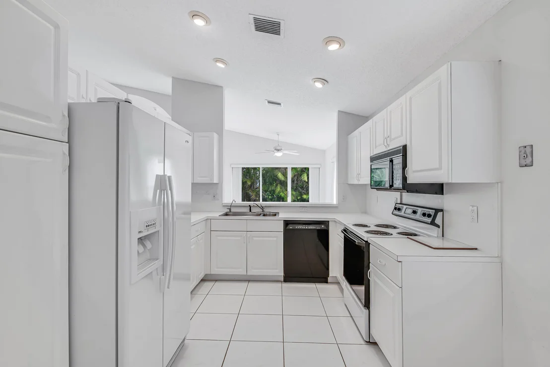 Photo of 9758 Harbour Lake Circle