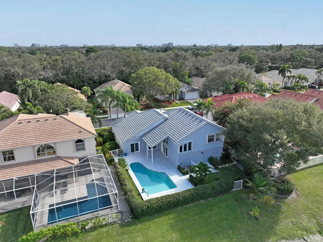 Photo of 141 Bent Tree Drive