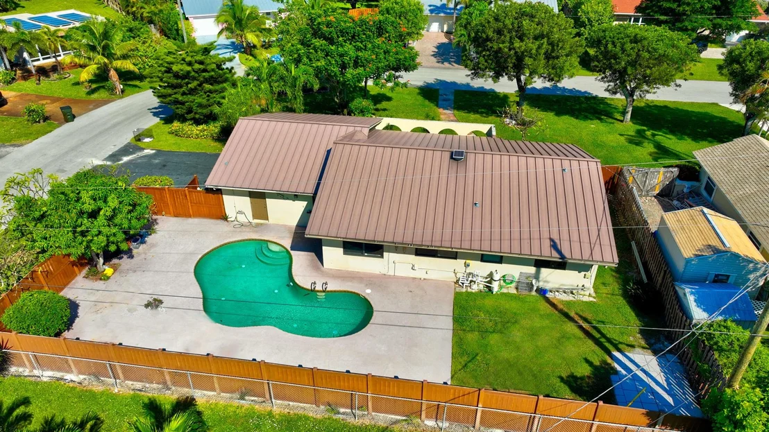Photo of 714 Heron Drive