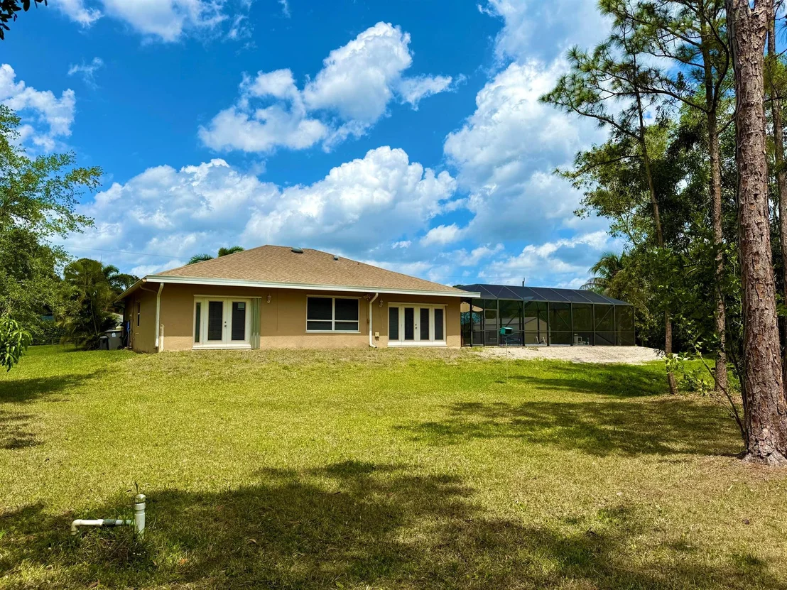 Photo of 13268 151 Lane N