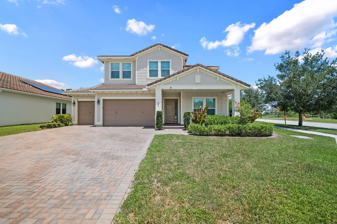 Photo of 984 Sterling Pine Place