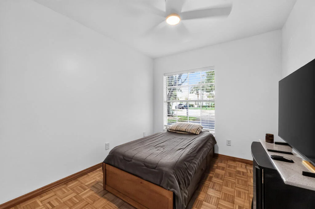 Photo of 922 OPAL Terrace