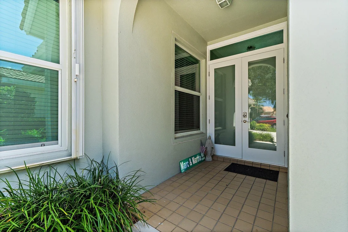Photo of 188 S HAMPTON Drive
