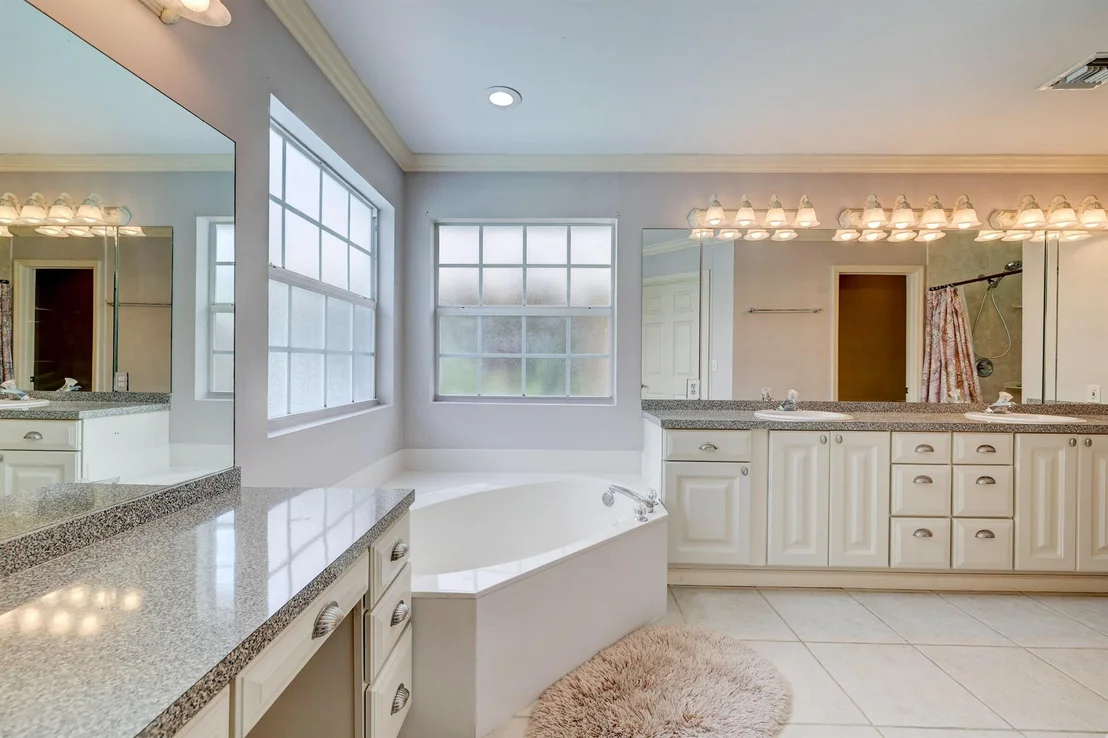 Photo of 8680 Moco Lane
