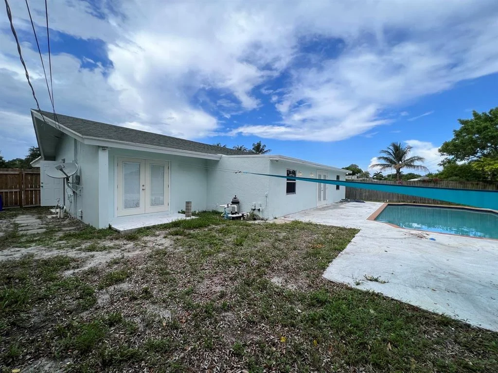 Photo of 638 Date Palm Drive