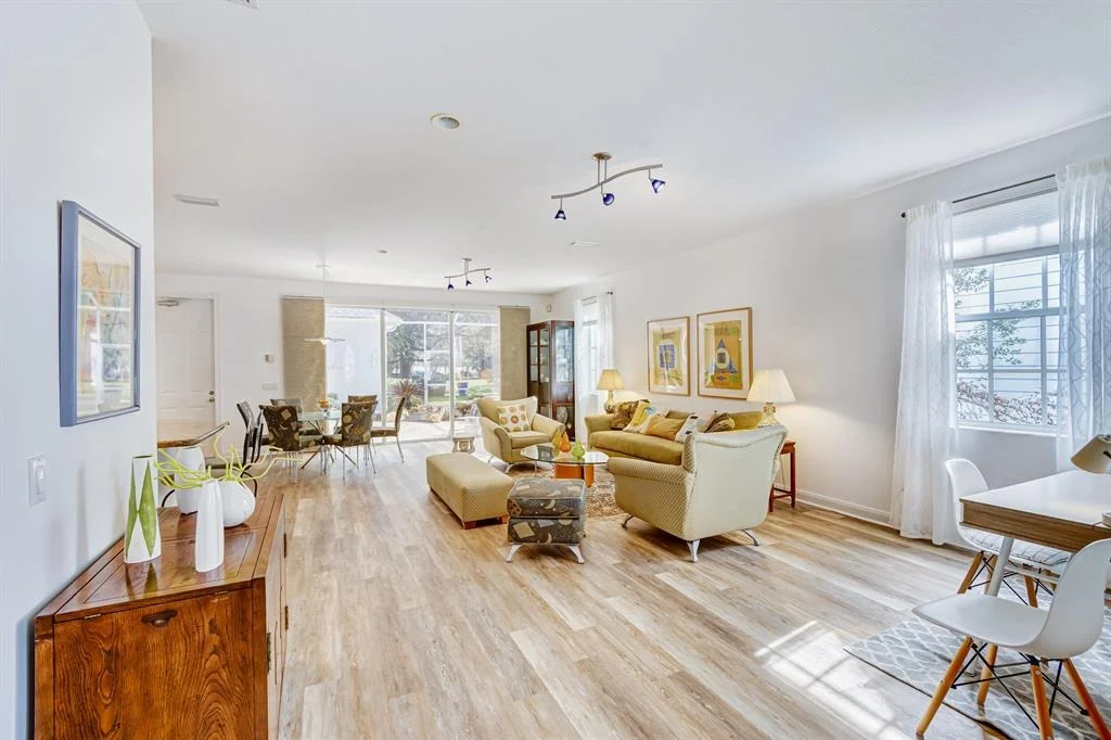 Photo of 185 Barbados Drive