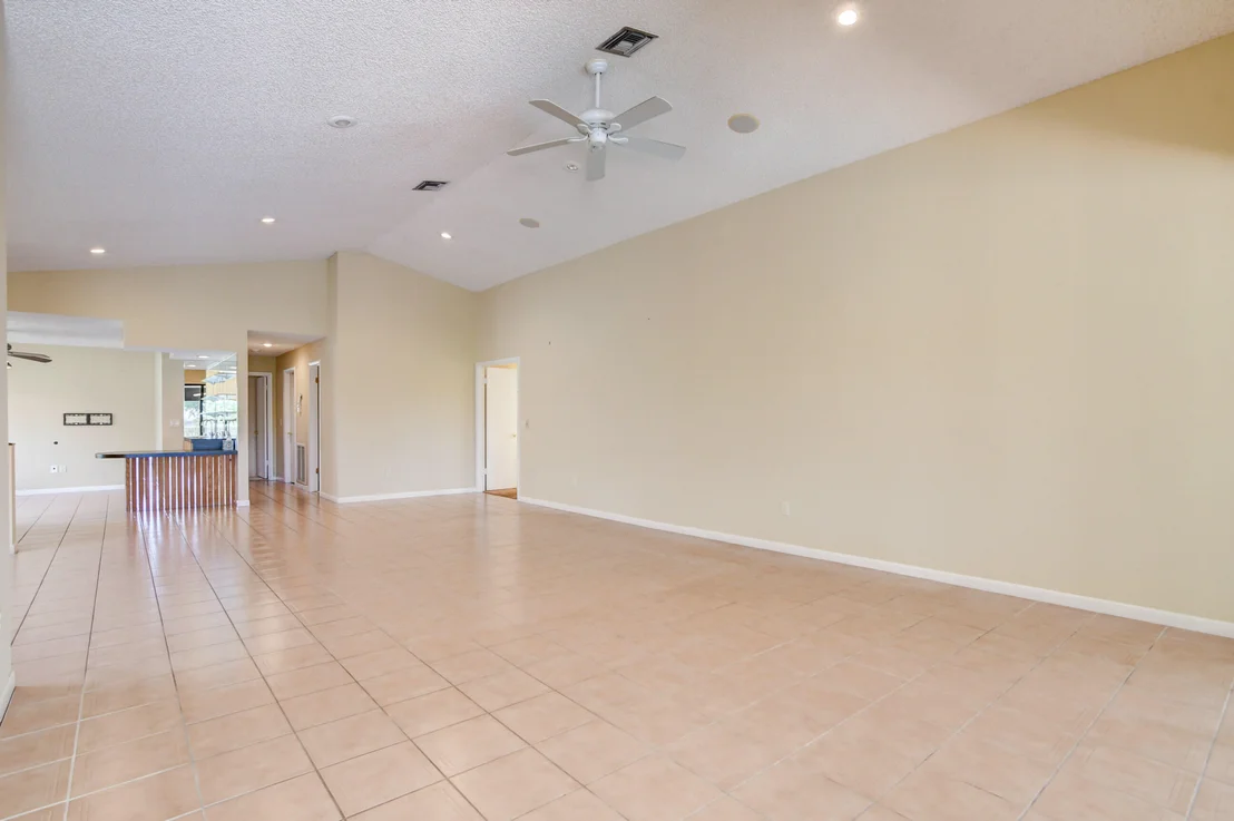 Photo of 11055 Clover Leaf Circle