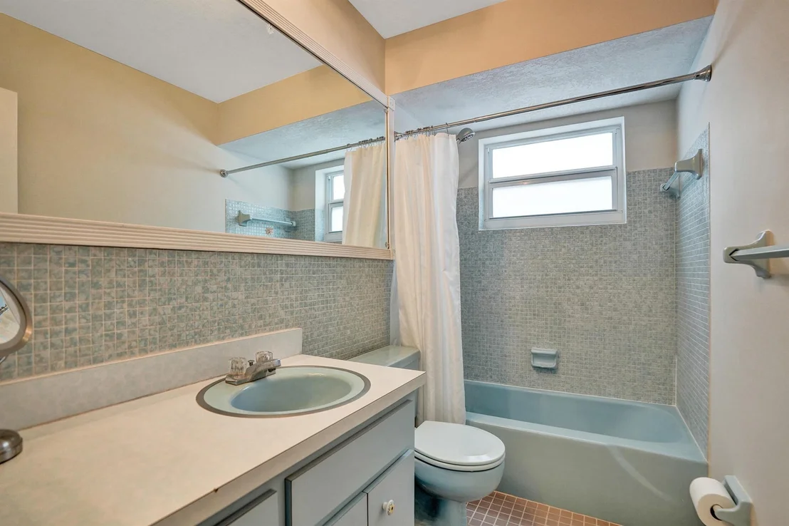 Photo of 607 SE 7th Avenue