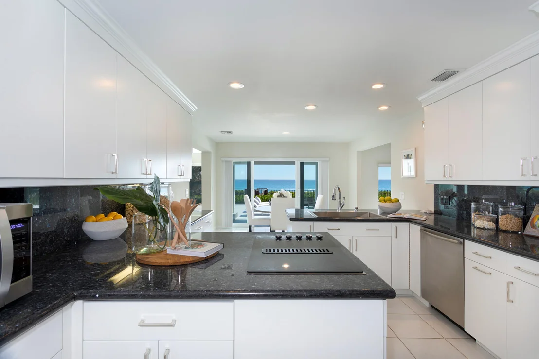 Photo of 5929 N Ocean Boulevard