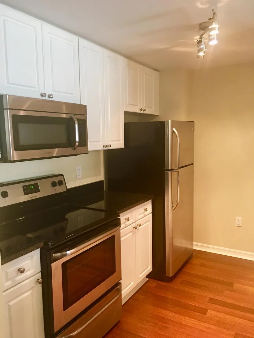 Photo of Unit 607 at 255 Evernia Street