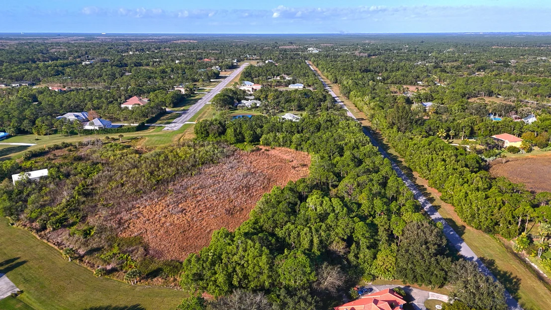Photo of 3200 SE Downwinds Road