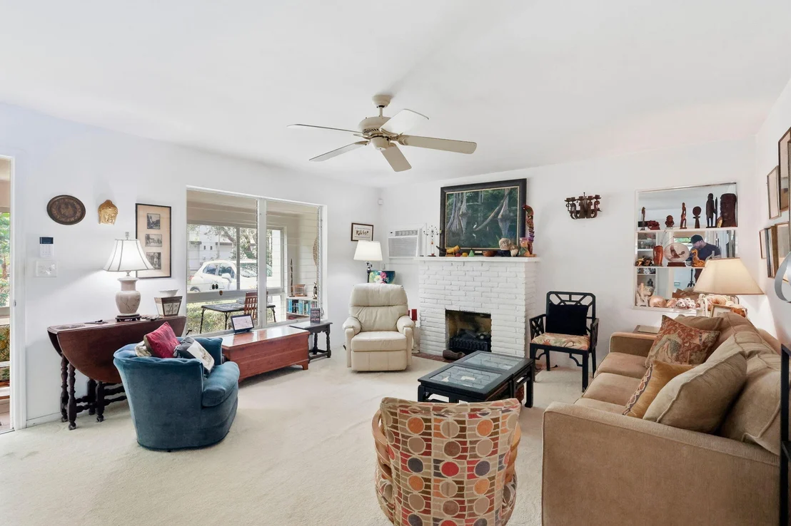Photo of 907 BOND Way