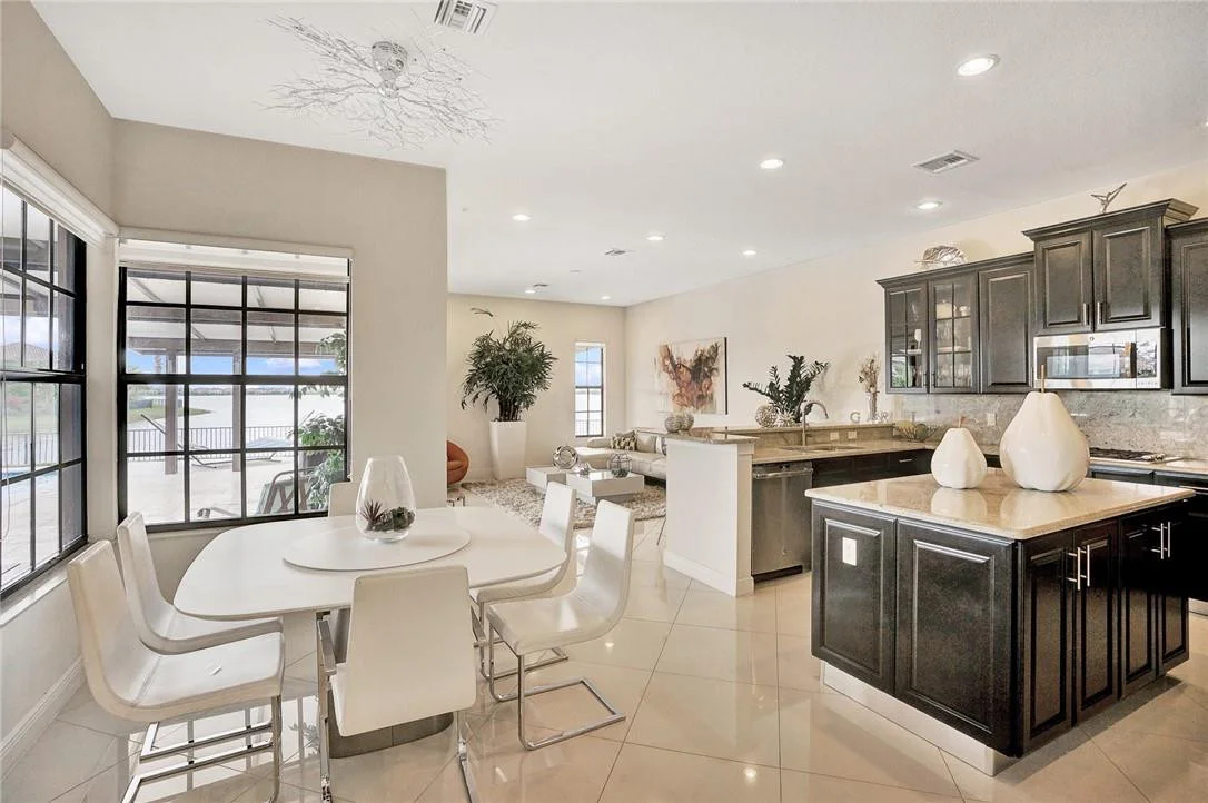 Photo of 8760 Lakeview Drive