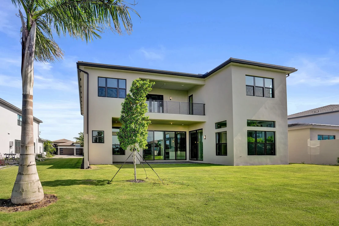 Photo of 9547 Riverside Park Drive