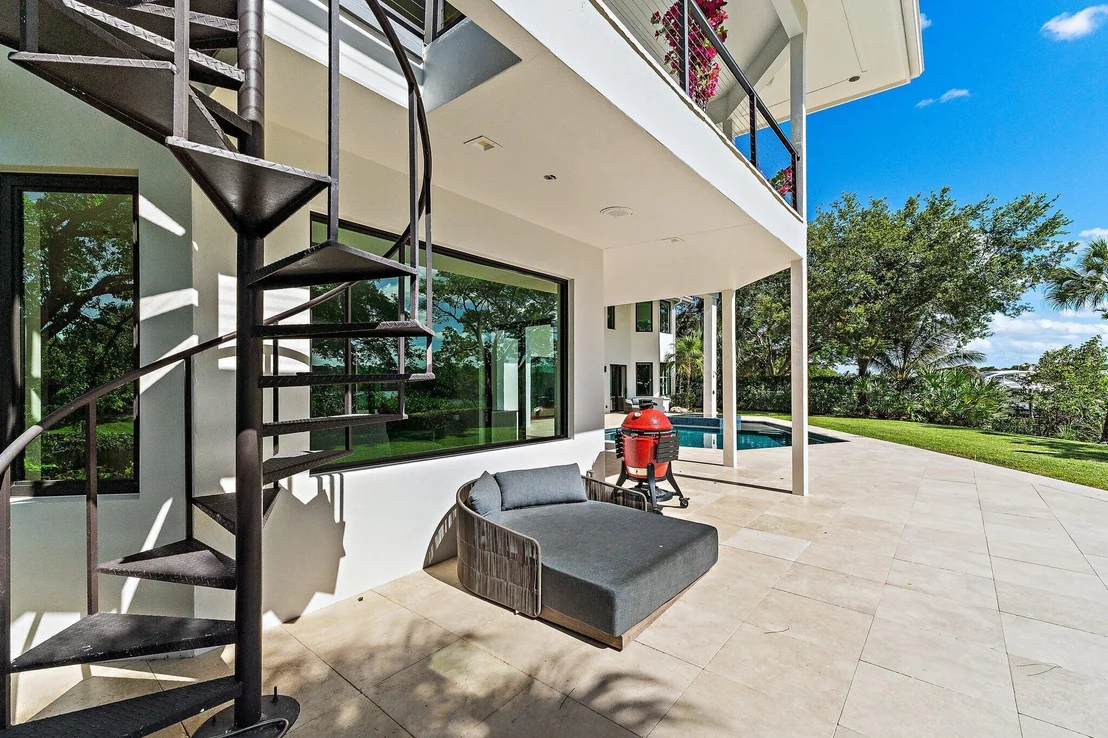 Photo of 8818 SE Riverfront Terrace