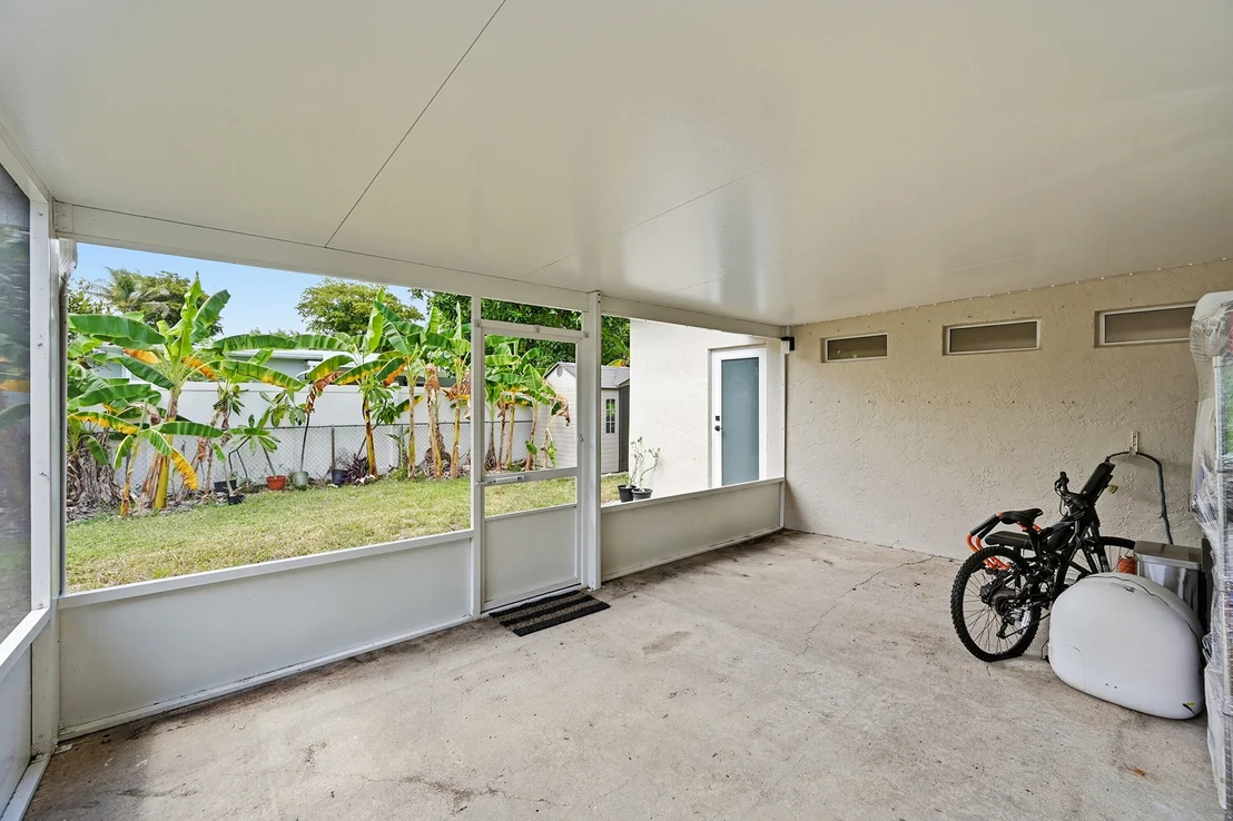 Photo of 141 SE 8th Street