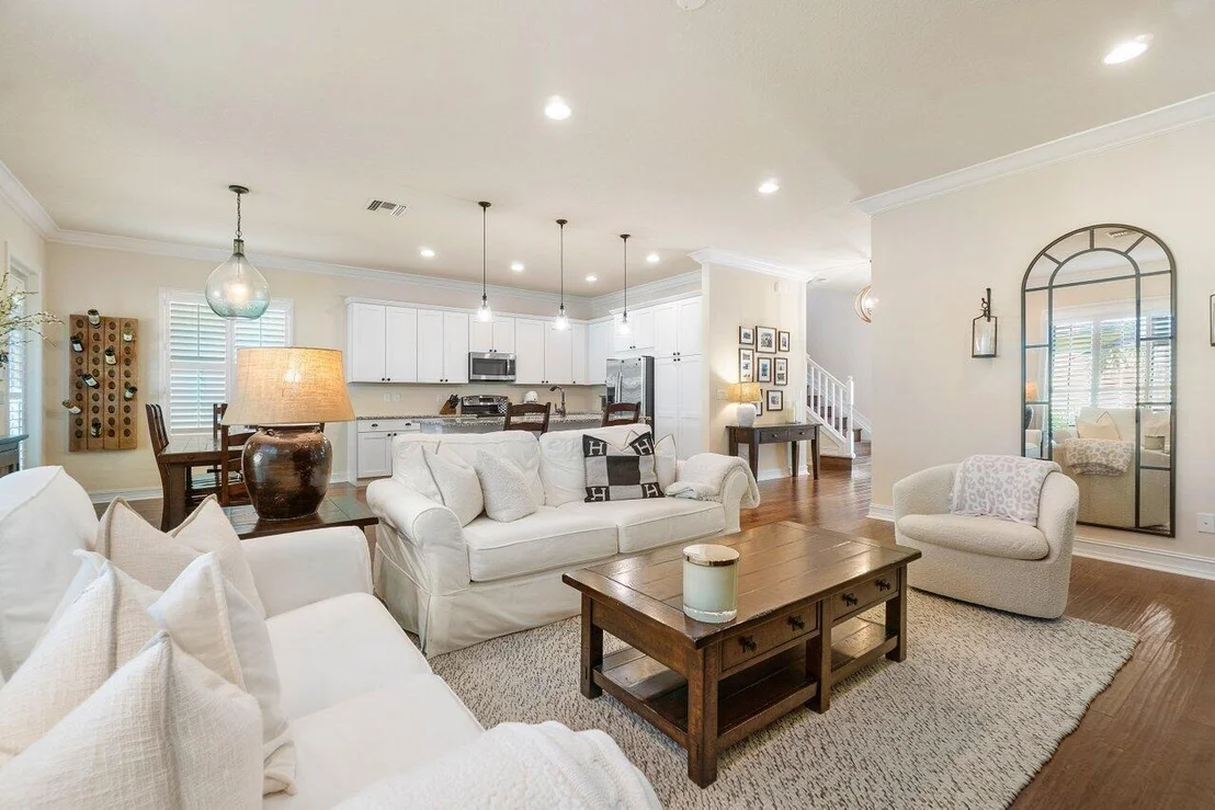 Photo of 124 W Bay Cedar Circle