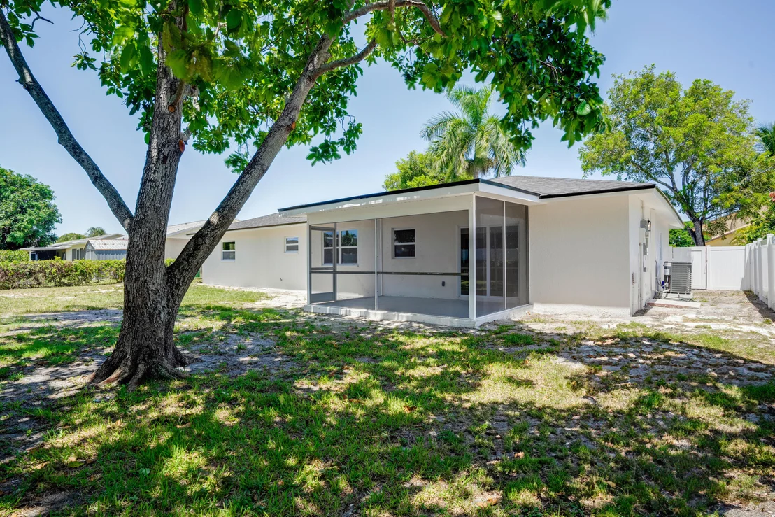 Photo of 598 Coral Way