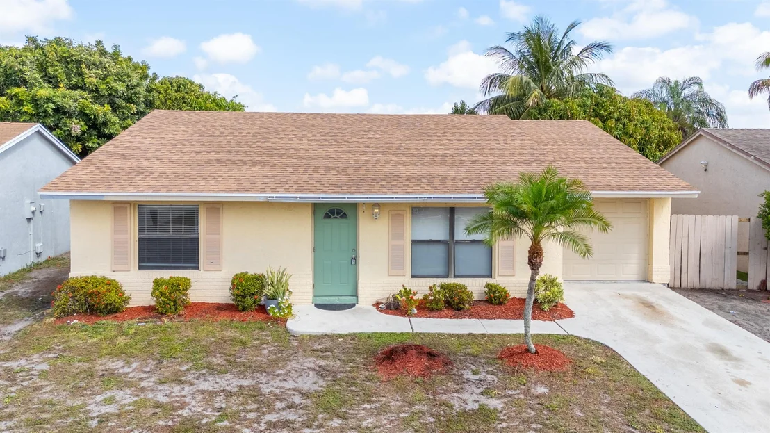 Photo of 5805 Ithaca Circle E